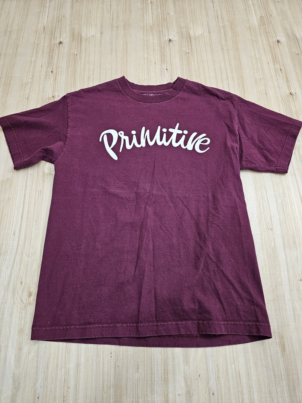 Primitive Men's Skateboarding Medium Crewneck Tee in Burgundy